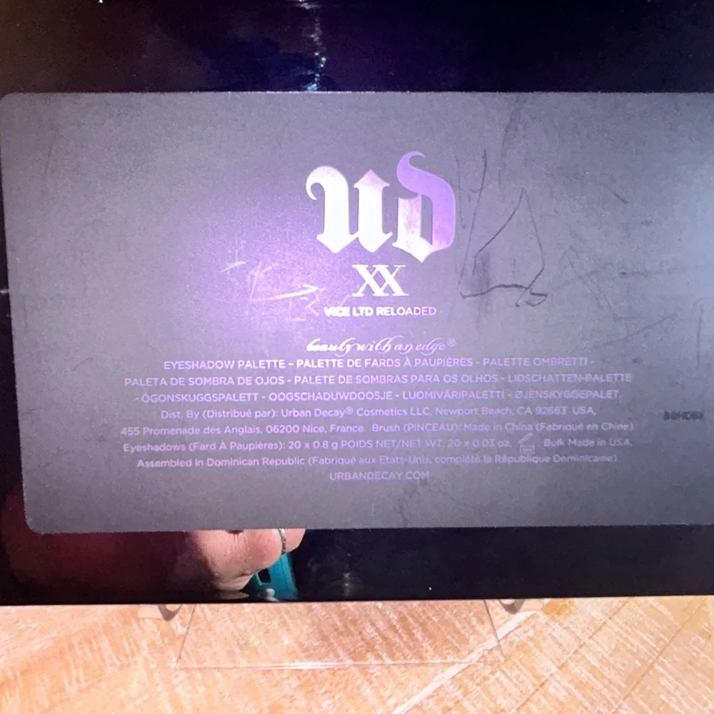 Urban Decay Vice LTD Reloaded Eyeshadow Palette - Picture 5 of 10